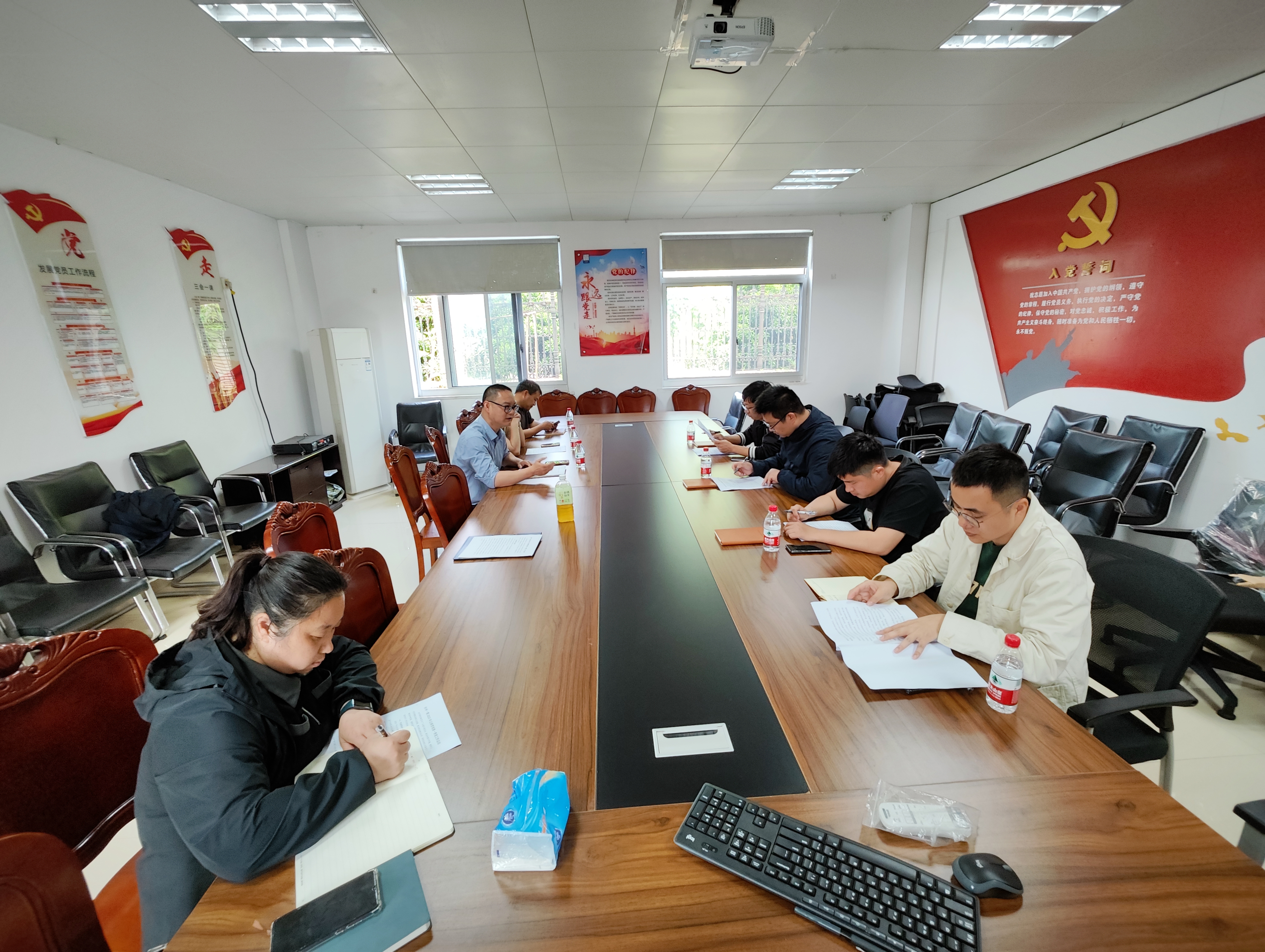 1745371620166065.jpg bda014bdc529de92249b53d852ff95f.jpg